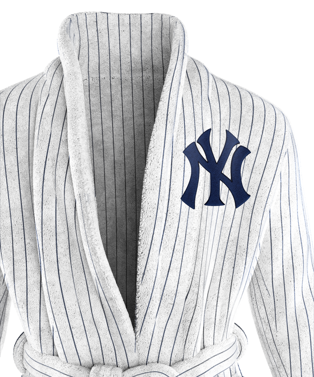 New York Yankees Authentic Bathrobe | The SportRobe – Good at Sports